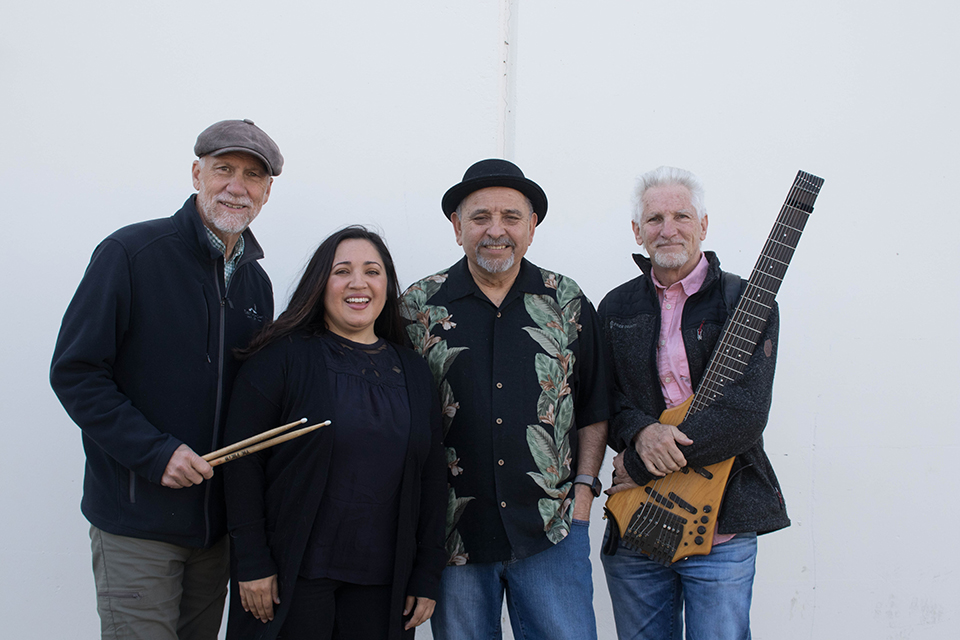 Helious Band - Vacaville classic rock and country music